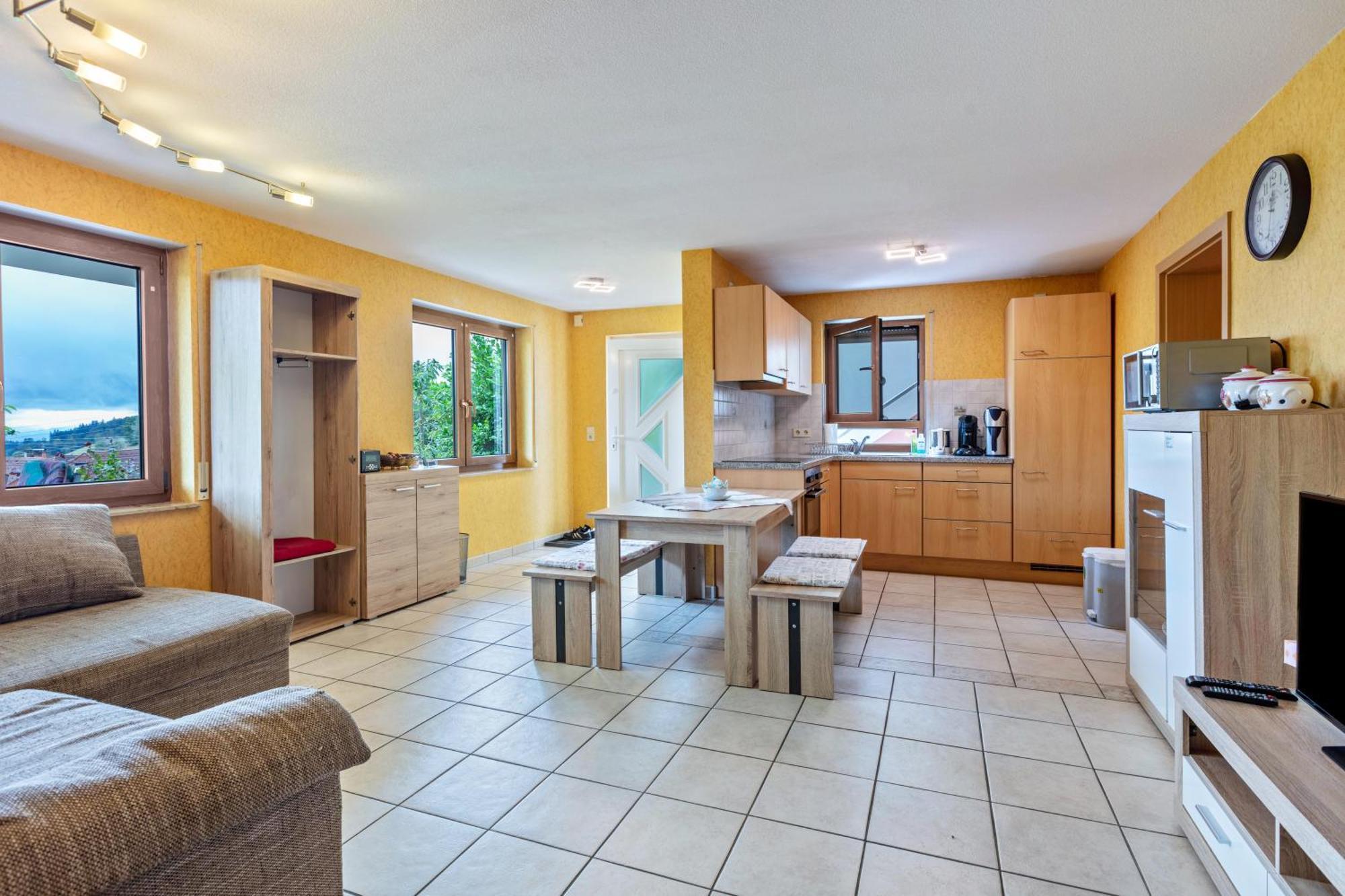 Haus Landblick Apartment Zell im Wiesenthal ภายนอก รูปภาพ
